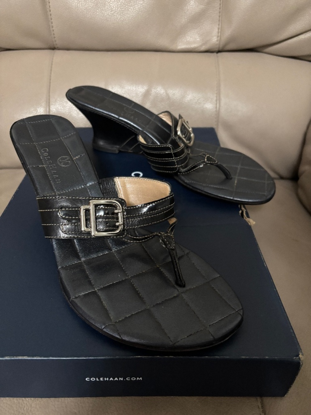 Cole Haan Wedge Thong Sandals Black 7  1/2